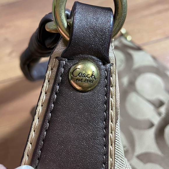 Authentic Coach Kristin Signature Sateen Hobo - Picture 6 of 13